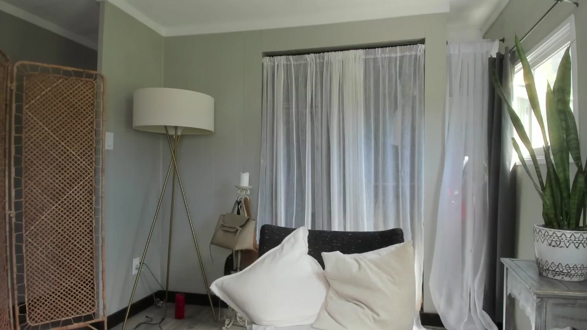 Gallery image thumbnail from Victoria_'s myfreecams stream on, 06/25/2024, 19:39 image 13 of 20