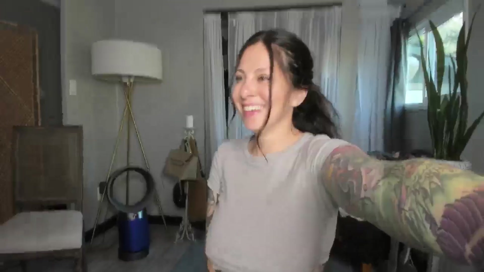 Gallery image thumbnail from Victoria_'s myfreecams stream on, 07/11/2024, 02:37 image 12 of 20