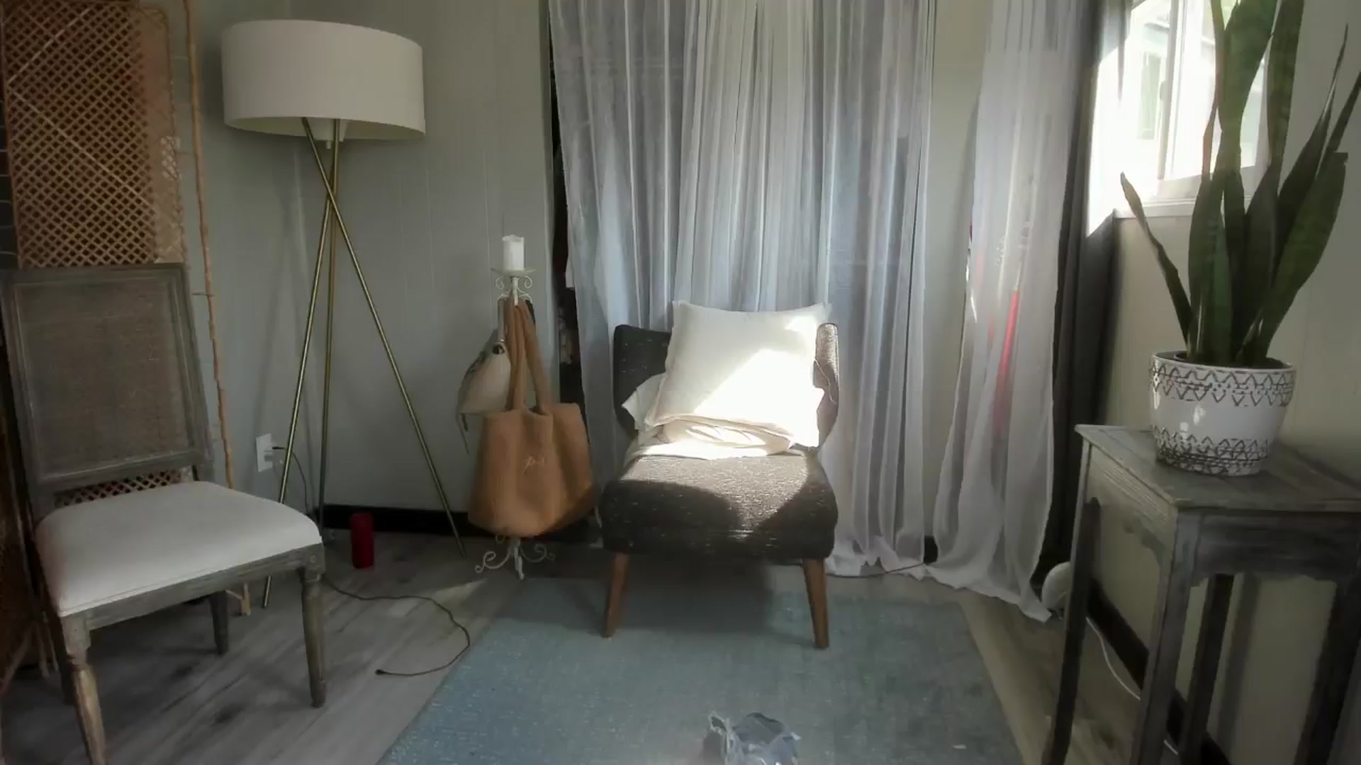 Gallery image thumbnail from Victoria_'s myfreecams stream on, 07/28/2024, 17:17 image 19 of 20
