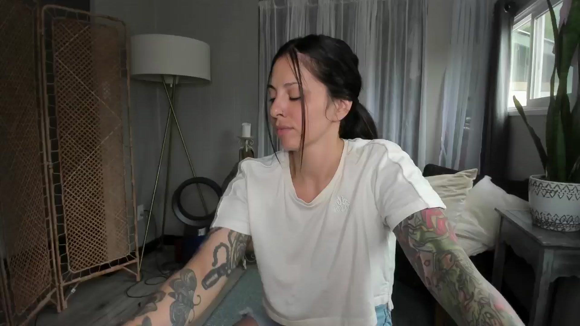Gallery image thumbnail from Victoria_'s myfreecams stream on, 07/29/2024, 20:37 image 3 of 20
