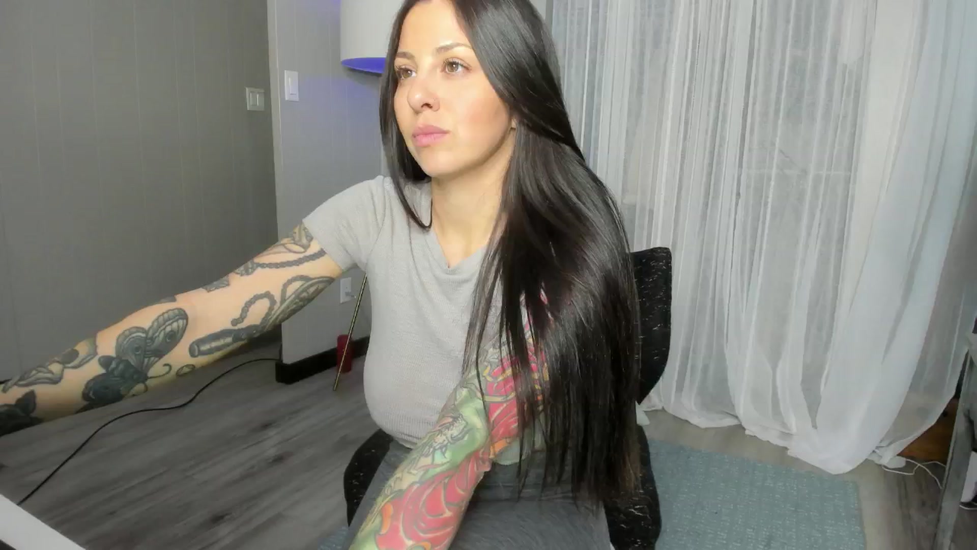 Gallery image thumbnail from Victoria_'s myfreecams stream on, 11/23/2024, 24:02 image 3 of 20