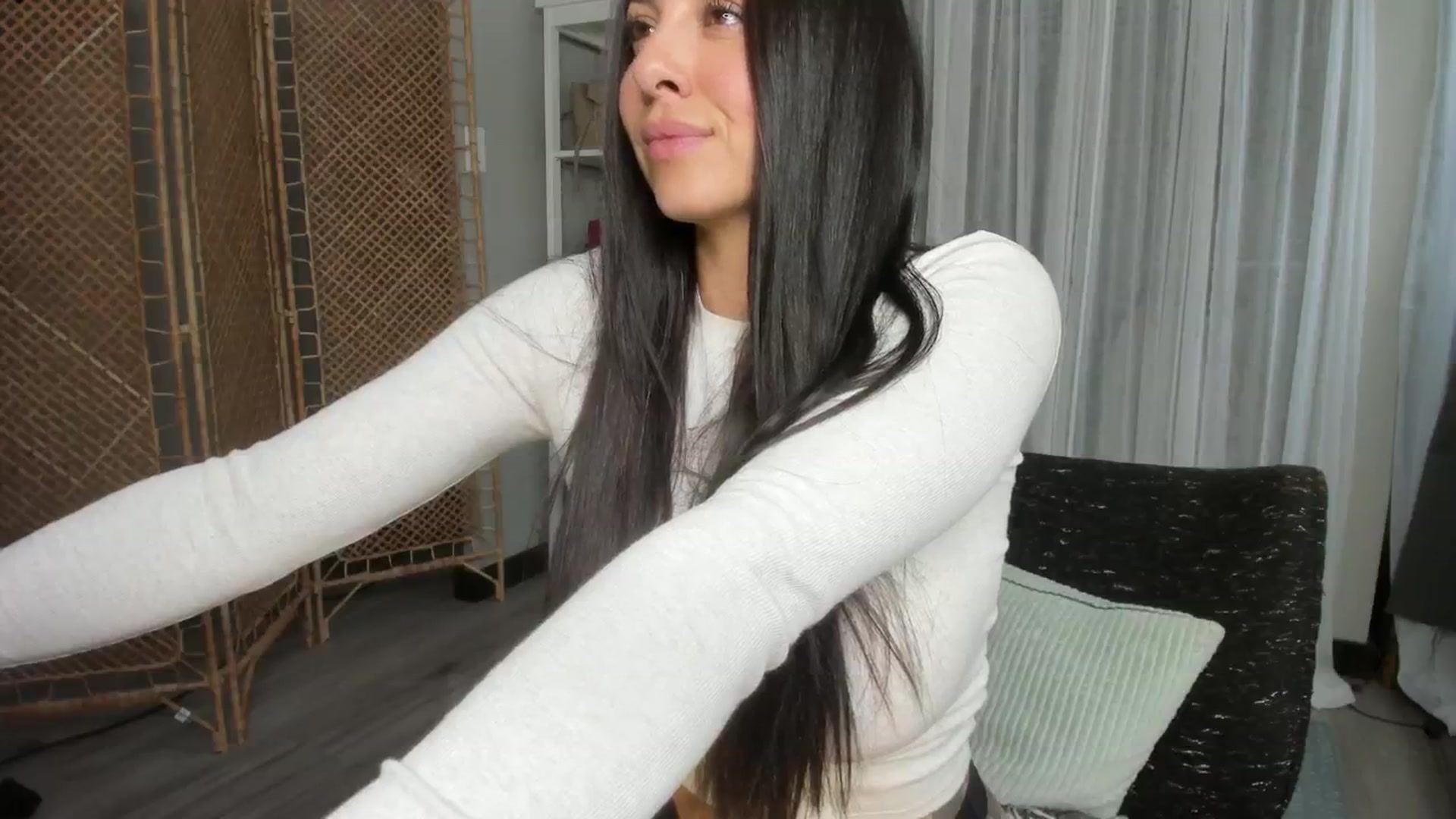 Gallery image thumbnail from Victoria_'s myfreecams stream on, 01/03/2025, 22:32 image 20 of 20