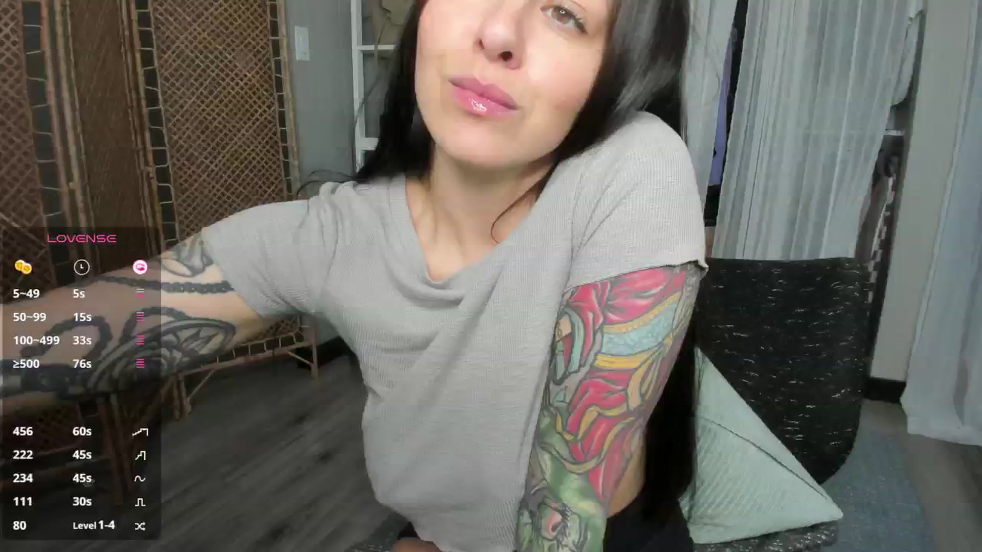 Gallery image thumbnail from Victoria_'s myfreecams stream on, 01/16/2025, 02:16 image 11 of 20