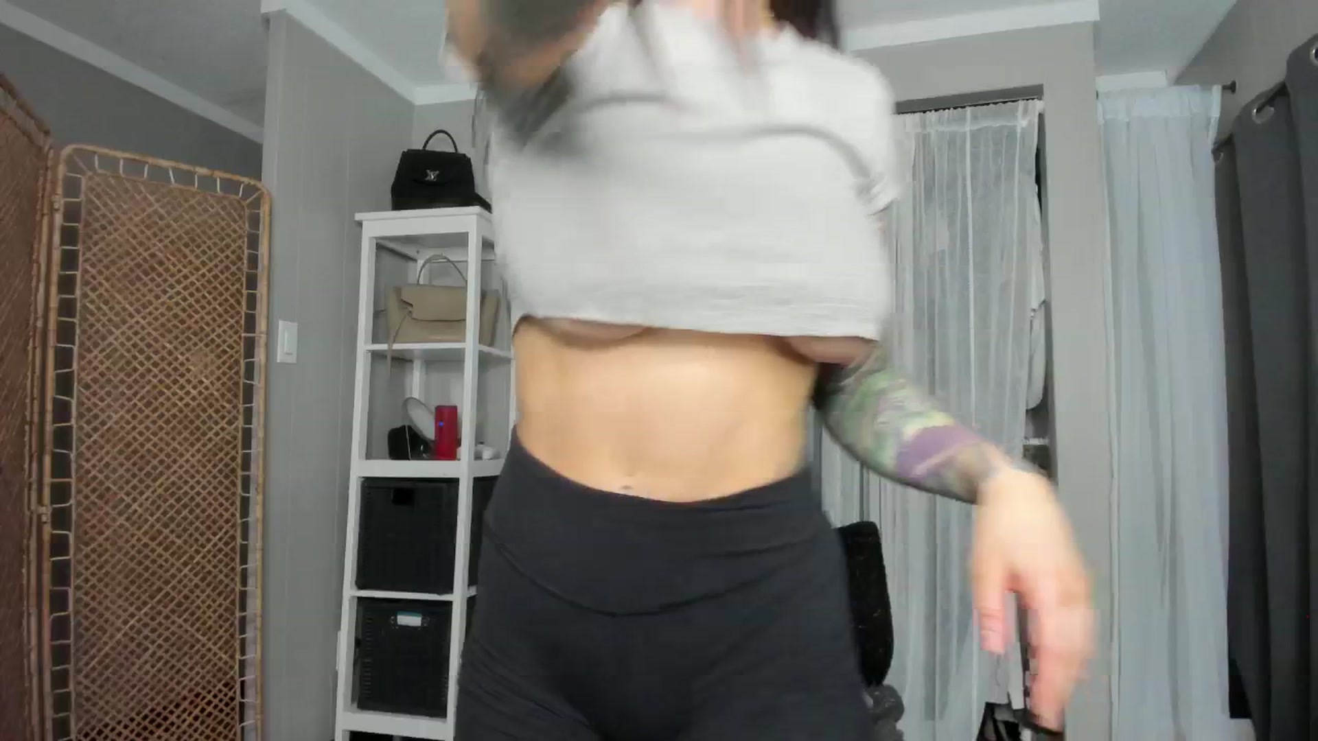 Gallery image thumbnail from Victoria_'s myfreecams stream on, 01/16/2025, 02:16 image 2 of 20
