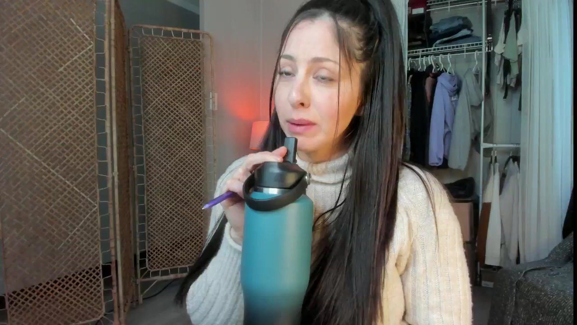 Gallery image thumbnail from Victoria_'s myfreecams stream on, 02/01/2025, 24:18 image 18 of 20