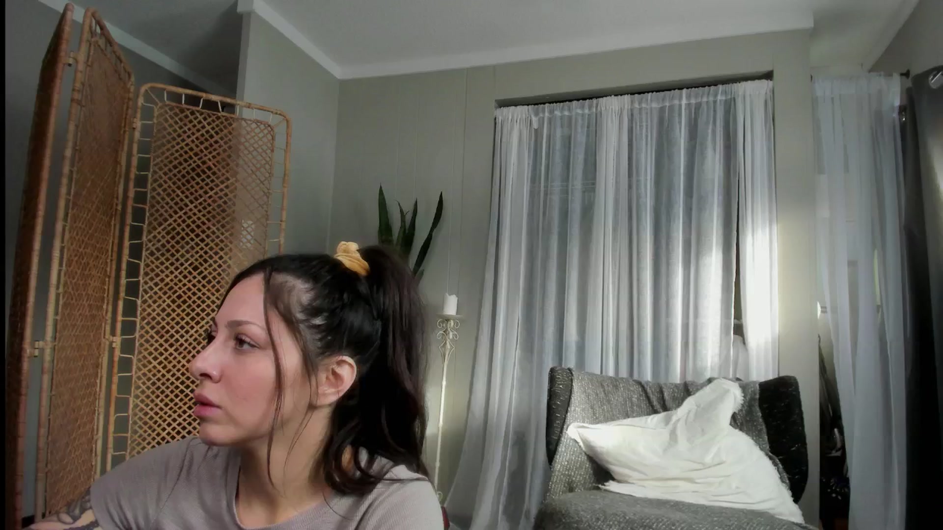 Gallery image thumbnail from Victoria_'s myfreecams stream on, 02/16/2025, 18:42 image 5 of 20