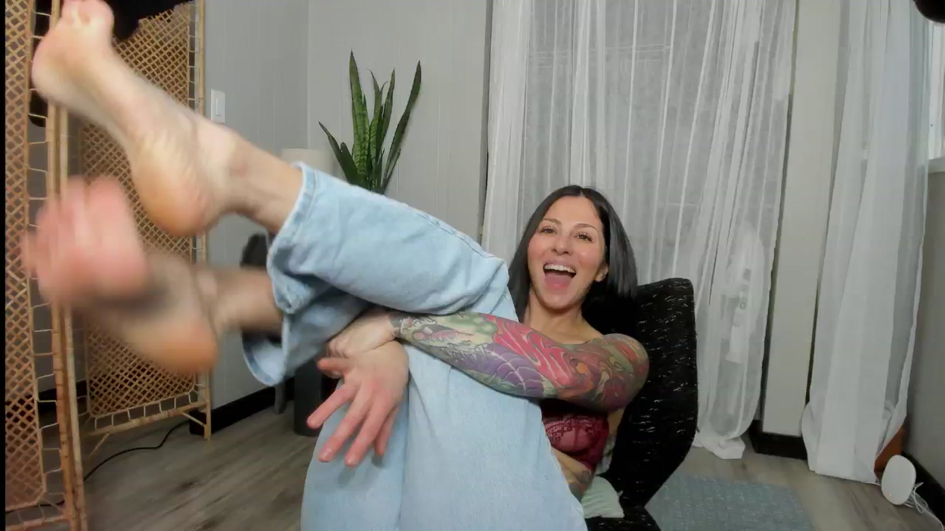 Gallery image thumbnail from Victoria_'s myfreecams stream on, 02/19/2025, 04:13 image 3 of 20