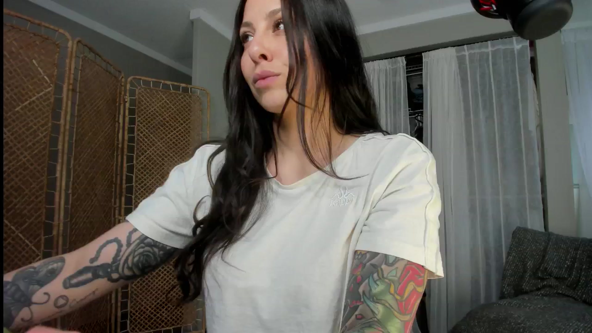 Gallery image thumbnail from Victoria_'s myfreecams stream on, 03/12/2025, 03:13 image 3 of 20