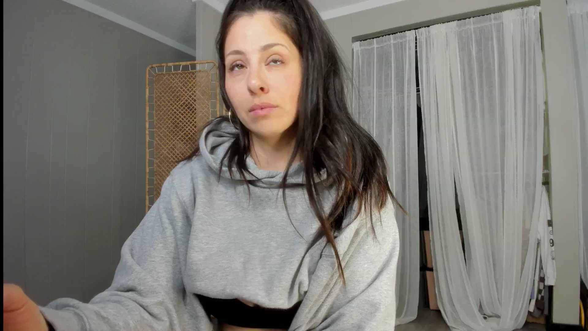 Gallery image thumbnail from Victoria_'s myfreecams stream on, 03/19/2025, 03:03 image 15 of 20