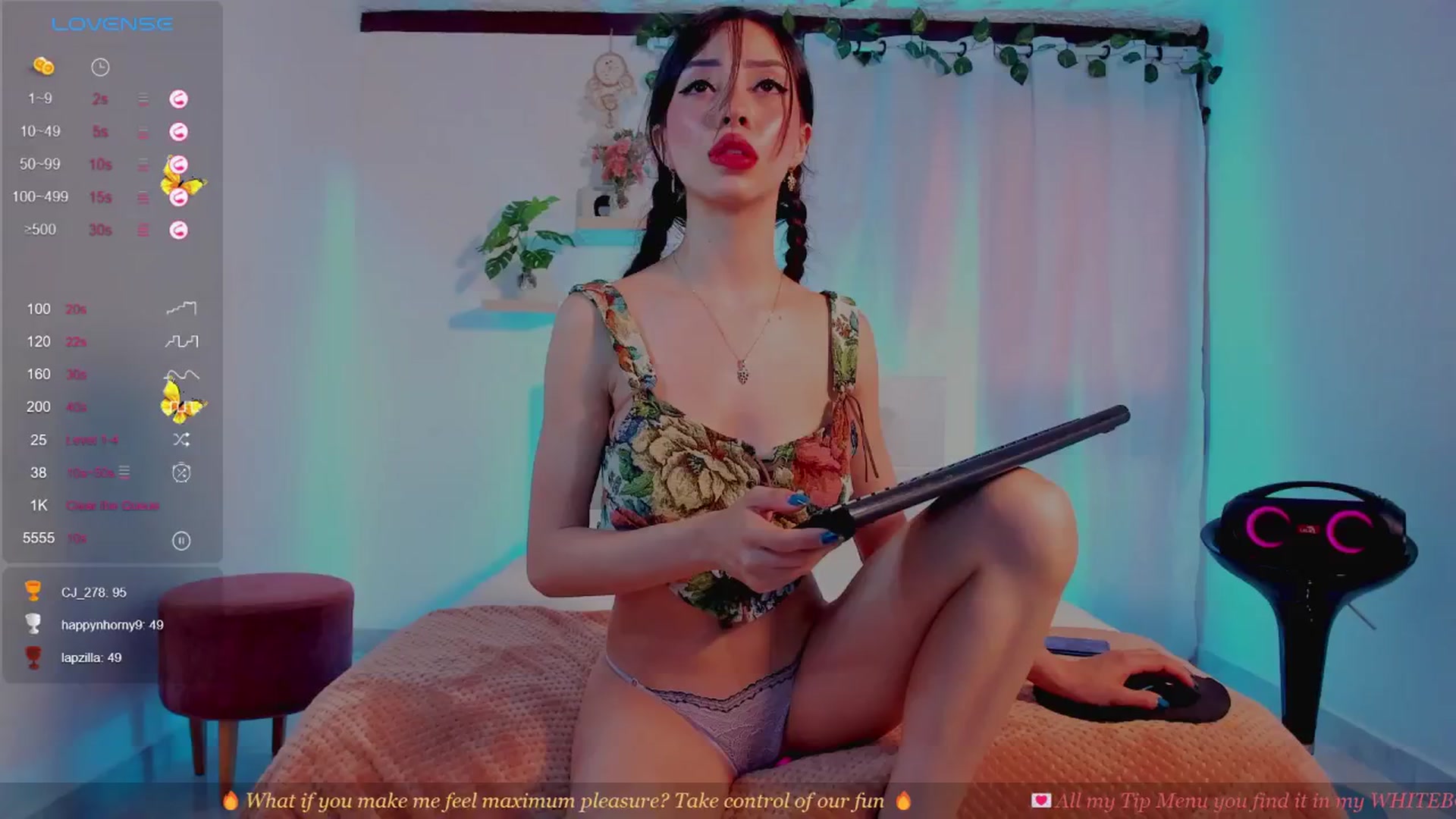 Gallery image thumbnail from Victoria_Coll's myfreecams stream on, 08/26/2024, 17:35 image 12 of 20