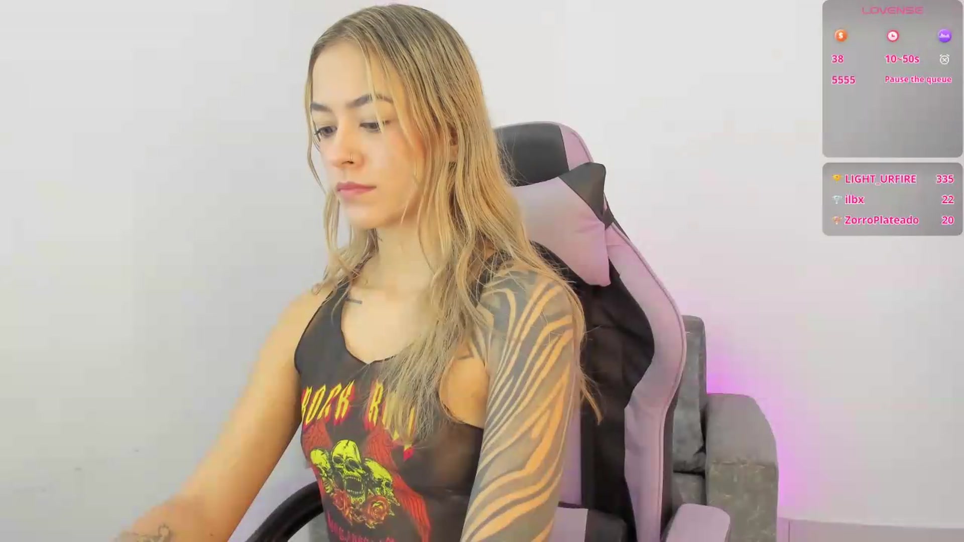 Gallery image thumbnail from Victoria_Gigs's myfreecams stream on, 05/11/2026, 17:07 image 19 of 20