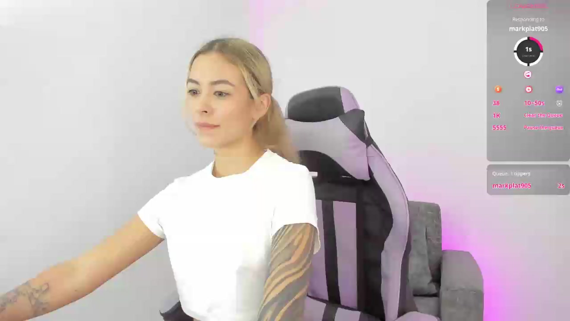 Gallery image thumbnail from Victoria_Gigs's myfreecams stream on, 05/31/2026, 20:47 image 19 of 20
