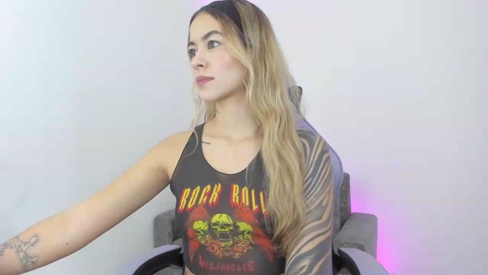 Gallery image thumbnail from Victoria_Gigs's myfreecams stream on, 09/22/2026, 16:43 image 4 of 20