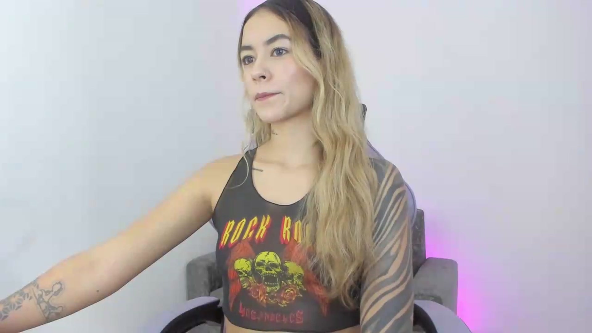 Gallery image thumbnail from Victoria_Gigs's myfreecams stream on, 09/22/2026, 16:43 image 11 of 20
