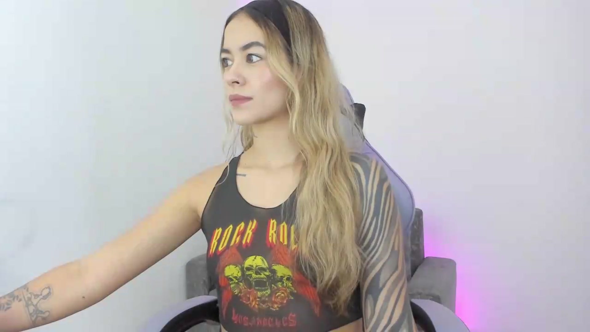 Gallery image thumbnail from Victoria_Gigs's myfreecams stream on, 09/22/2026, 16:43 image 6 of 20