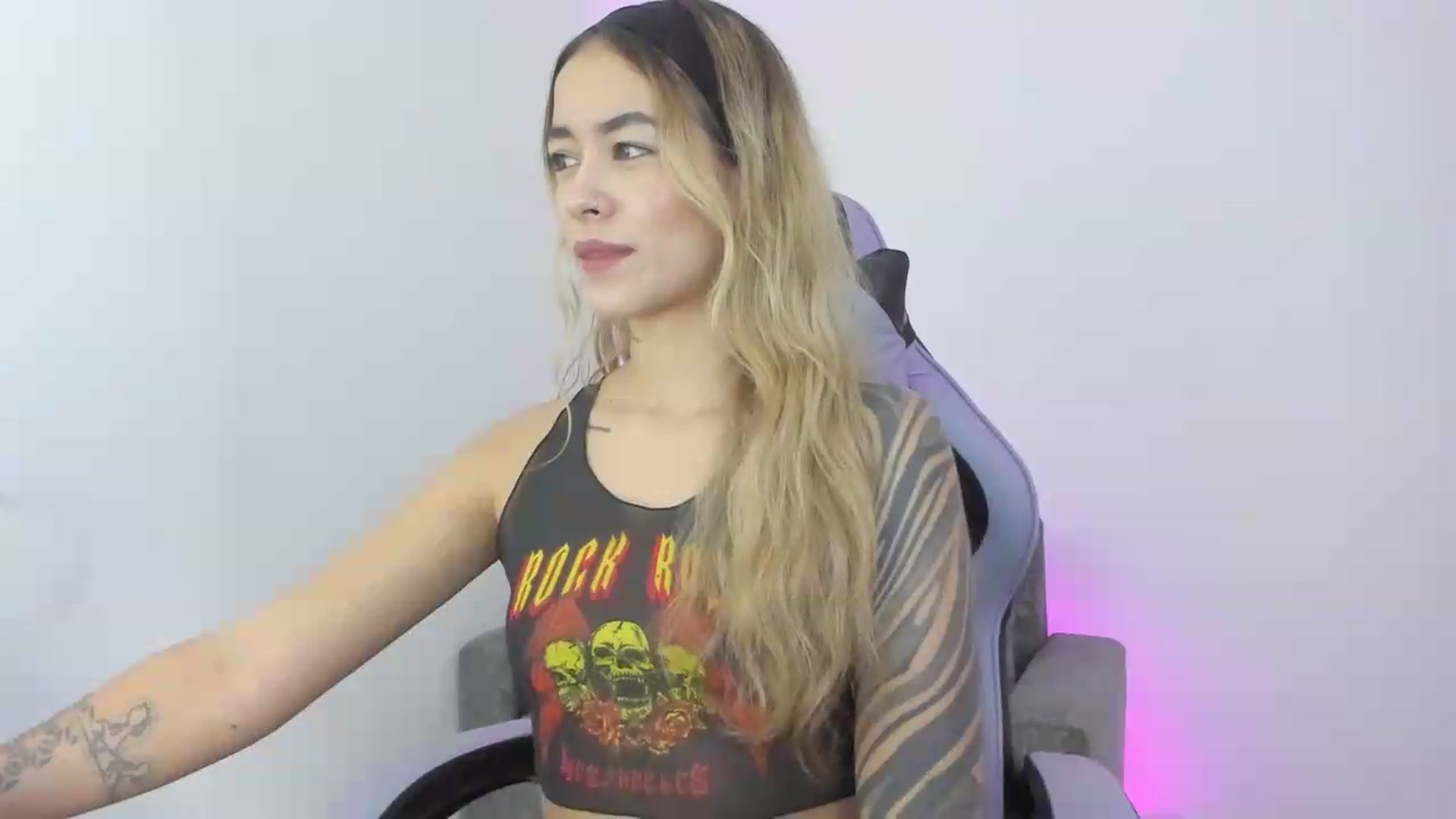 Gallery image thumbnail from Victoria_Gigs's myfreecams stream on, 09/22/2026, 16:43 image 14 of 20