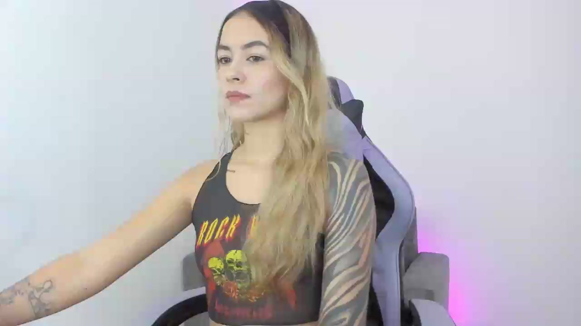 Gallery image thumbnail from Victoria_Gigs's myfreecams stream on, 09/22/2026, 16:43 image 1 of 20