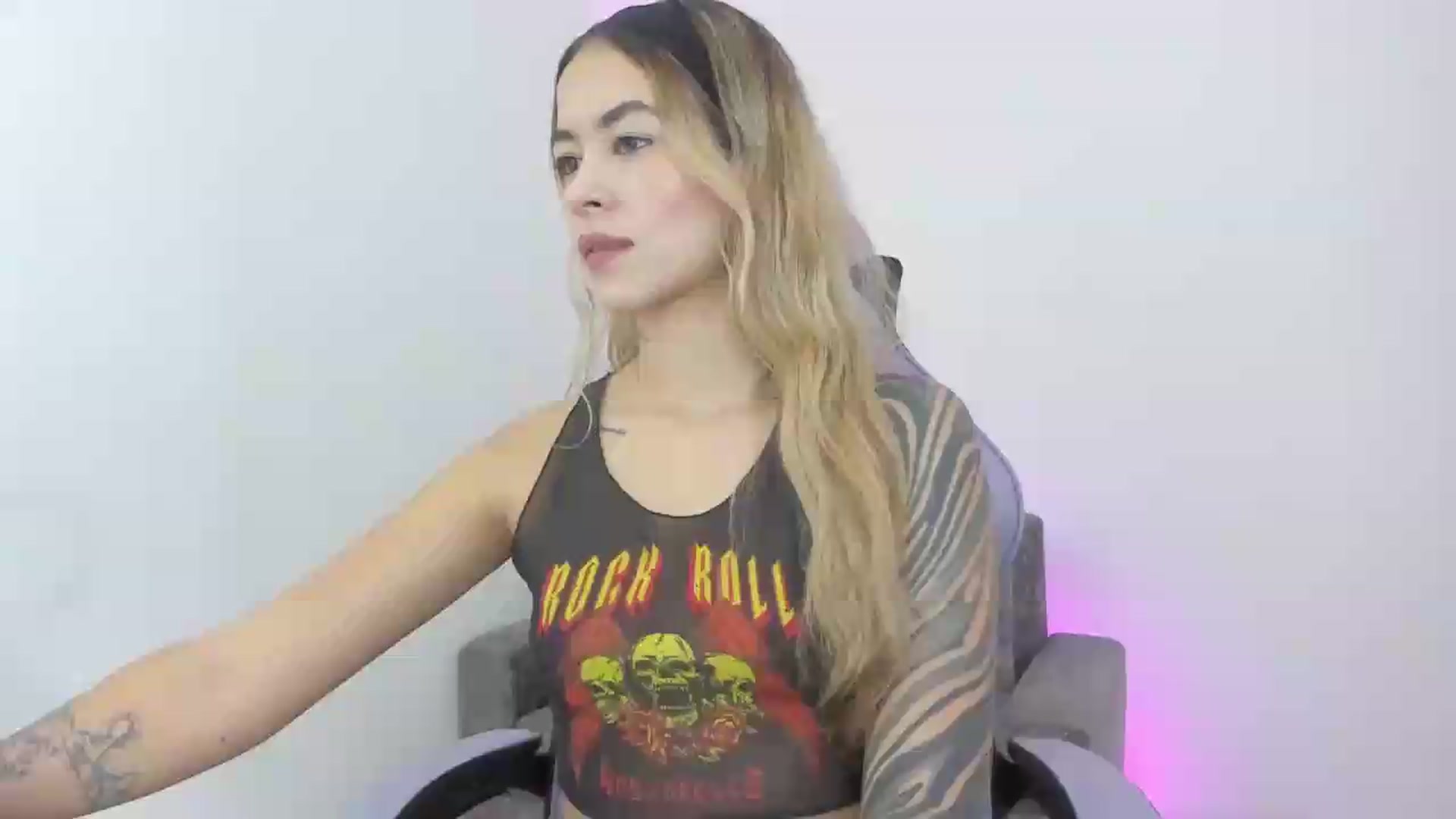 Gallery image thumbnail from Victoria_Gigs's myfreecams stream on, 09/22/2026, 16:43 image 3 of 20