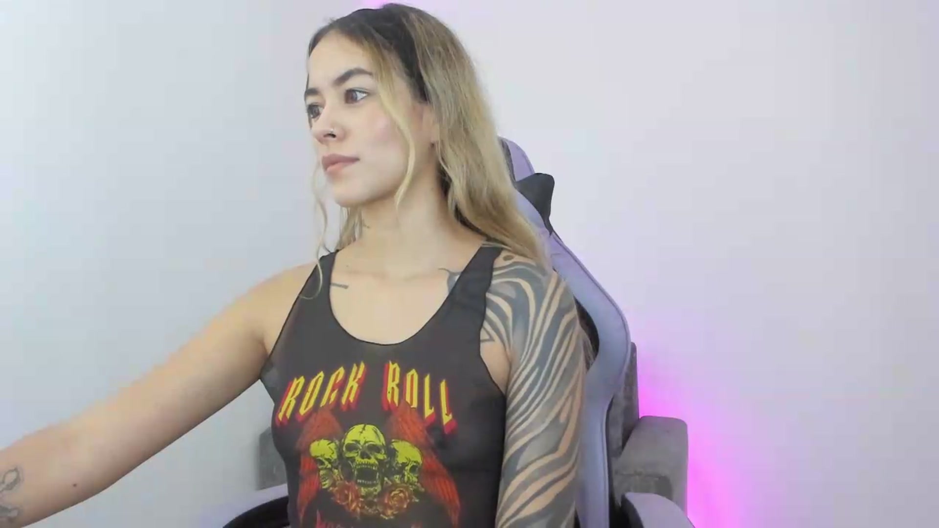 Gallery image thumbnail from Victoria_Gigs's myfreecams stream on, 09/22/2026, 18:44 image 19 of 20
