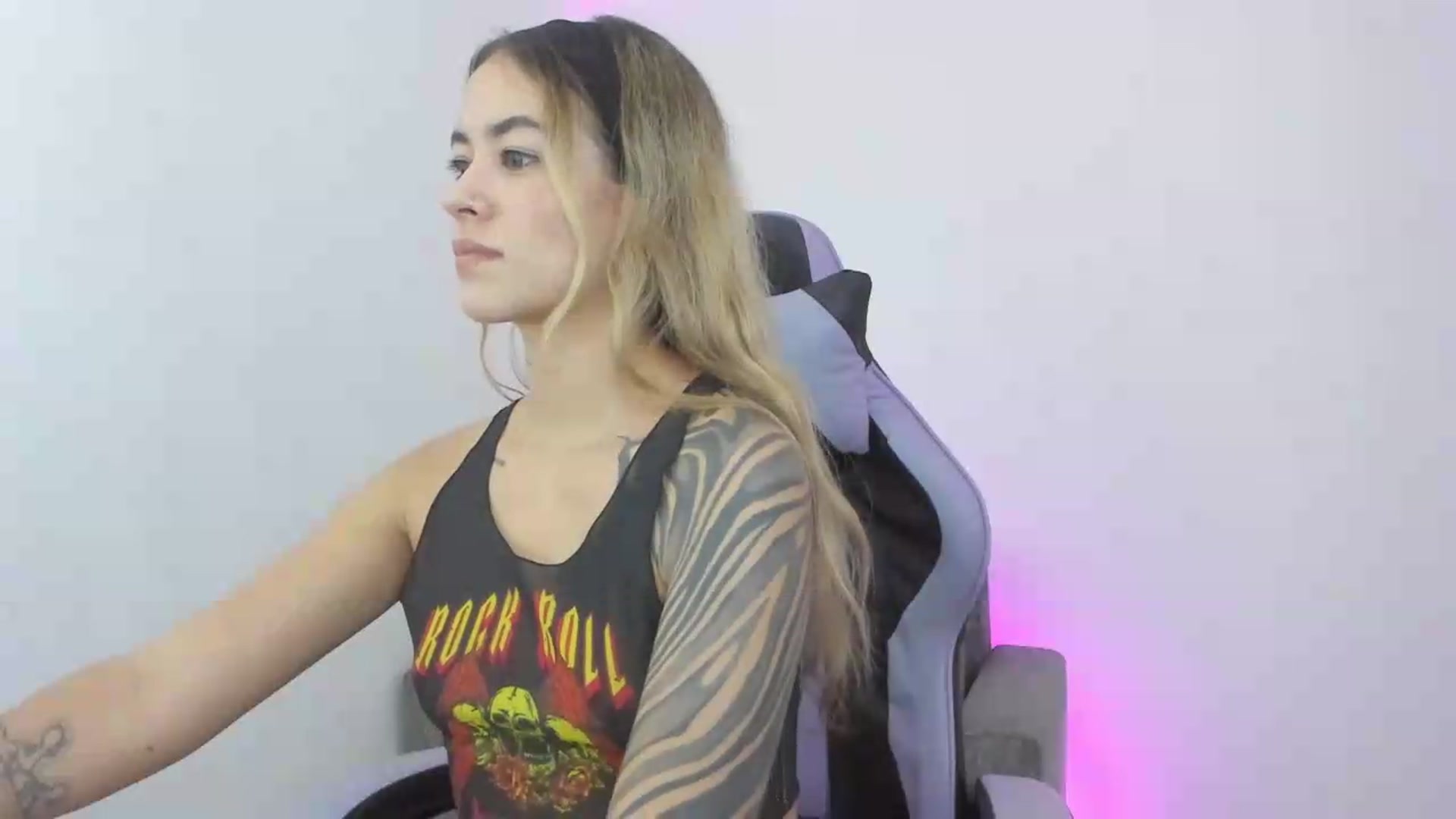 Gallery image thumbnail from Victoria_Gigs's myfreecams stream on, 09/22/2026, 18:44 image 20 of 20