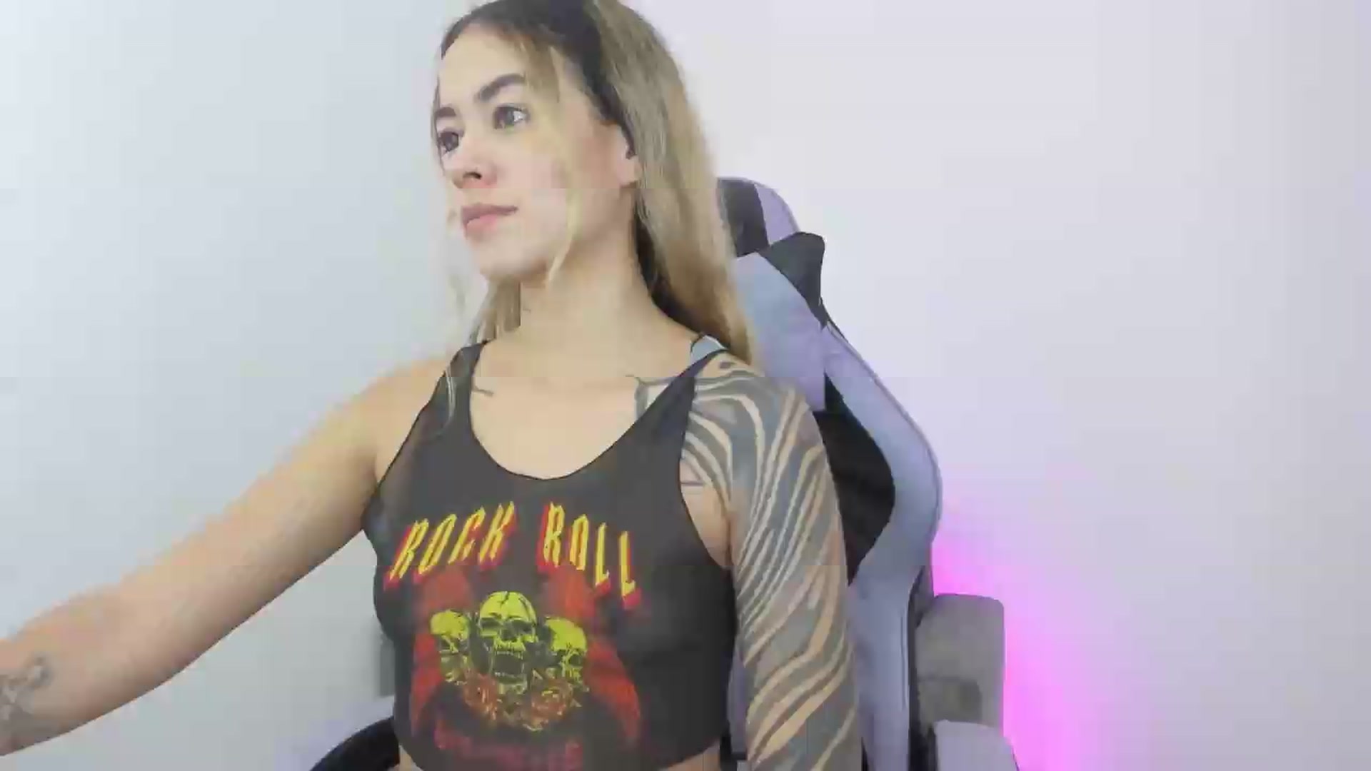 Gallery image thumbnail from Victoria_Gigs's myfreecams stream on, 09/22/2026, 18:44 image 1 of 20