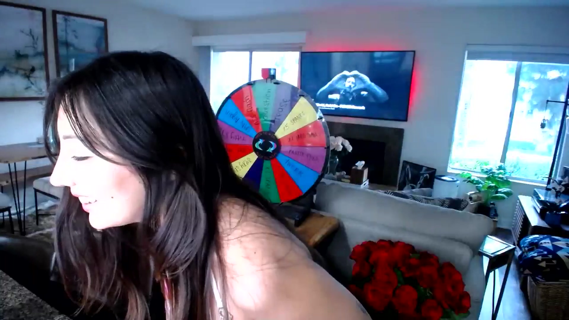 Gallery image thumbnail from VictoriaaJ's myfreecams stream on, 04/13/2025, 01:02 image 14 of 20