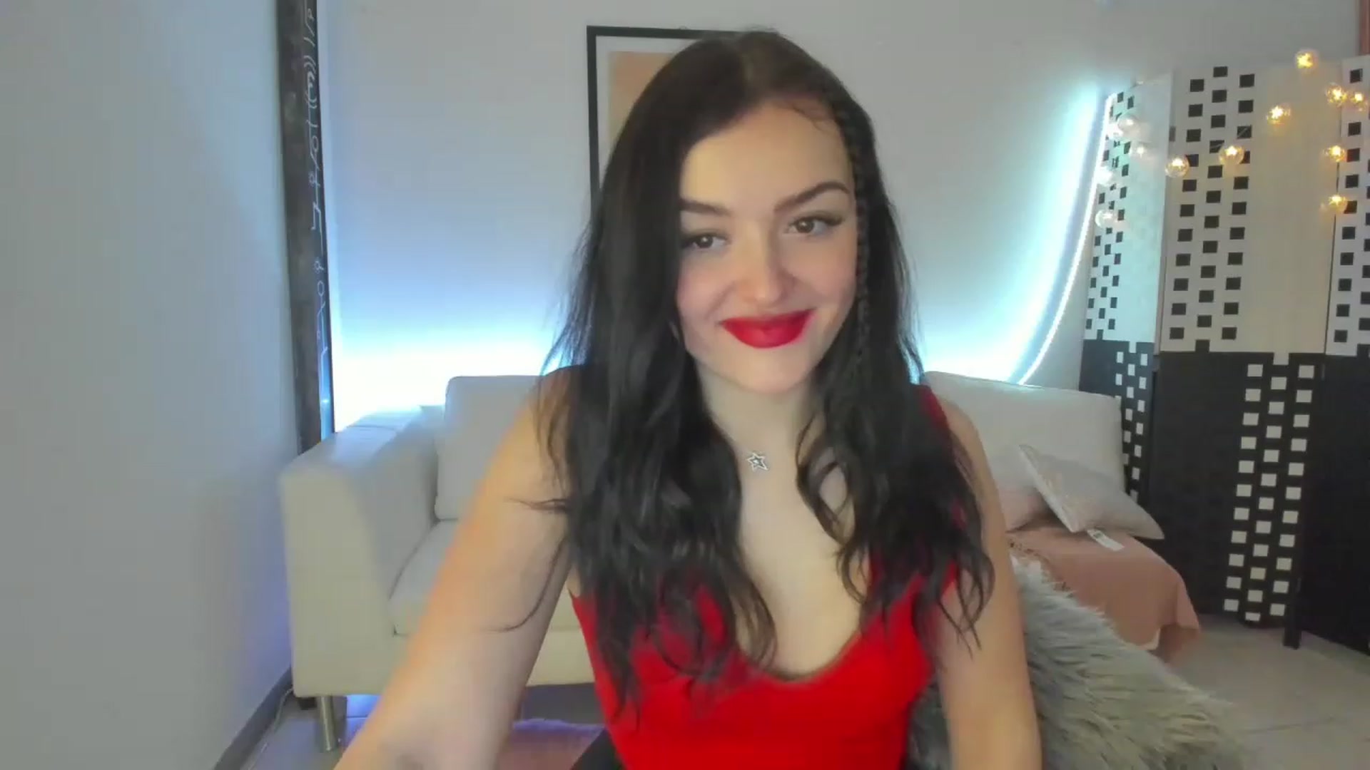 Gallery image thumbnail from Victoriaa_19's myfreecams stream on, 02/18/2023, 13:36 image 10 of 20