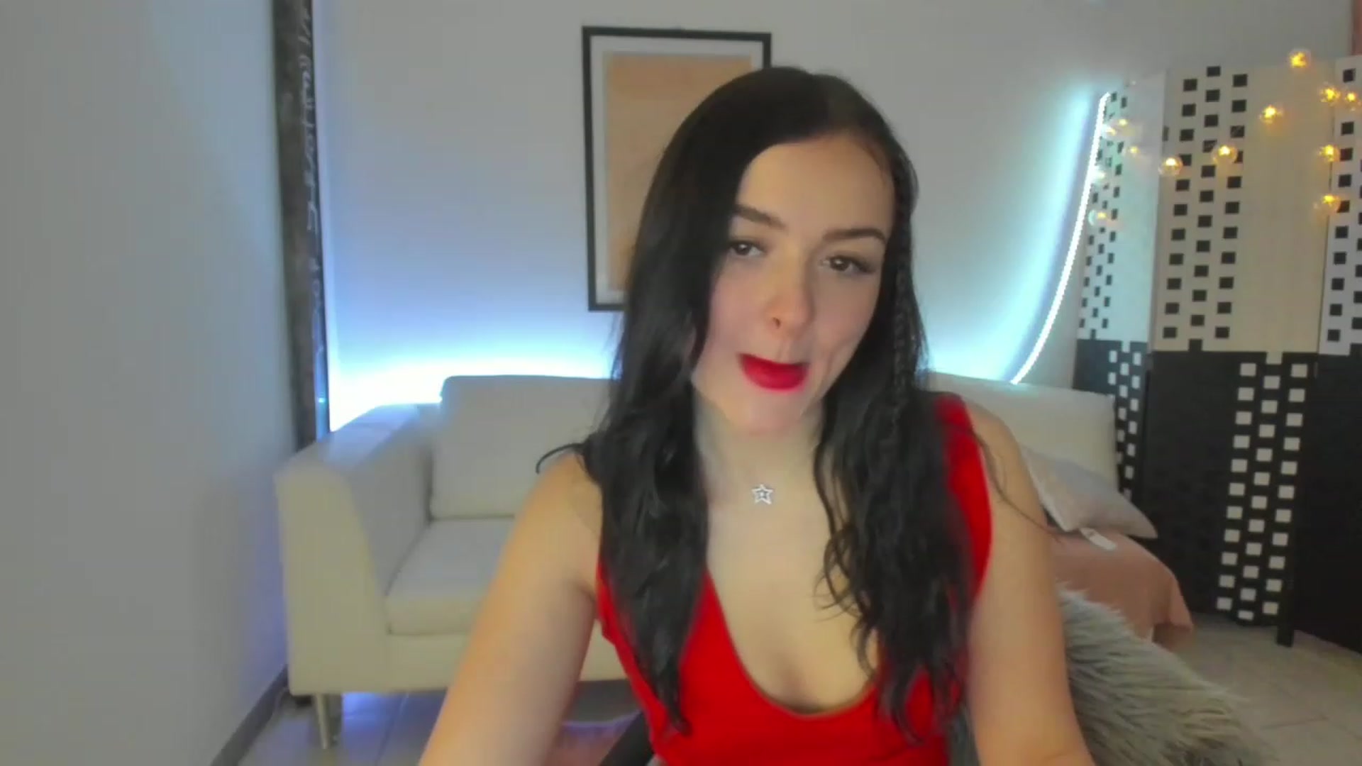 Gallery image thumbnail from Victoriaa_19's myfreecams stream on, 02/18/2023, 13:36 image 15 of 20