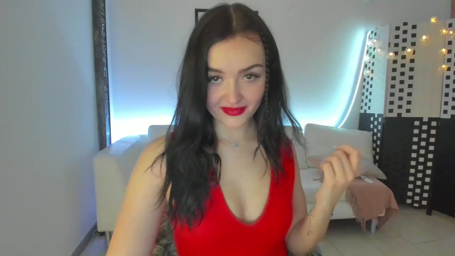 Gallery image thumbnail from Victoriaa_19's myfreecams stream on, 02/18/2023, 13:36 image 3 of 20