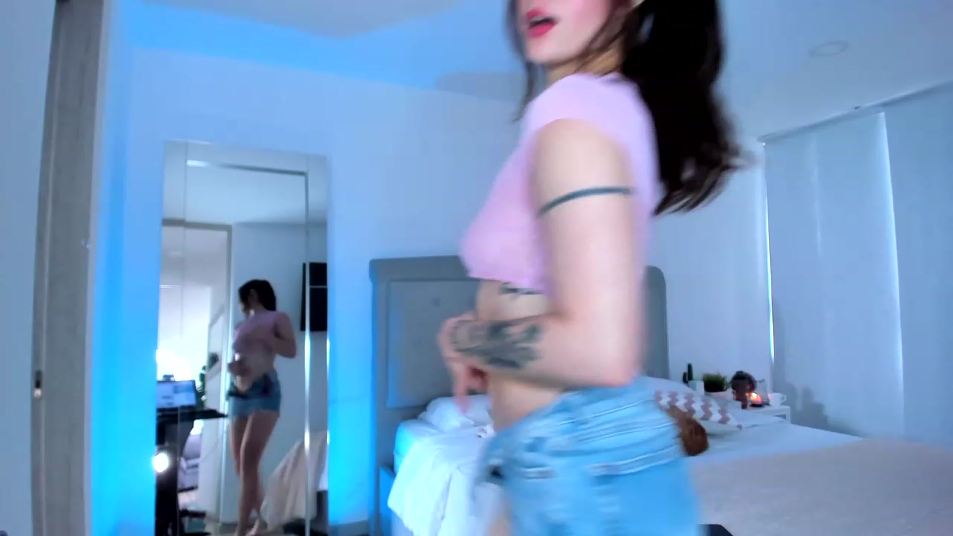 Gallery image thumbnail from Victoriaa___'s myfreecams stream on, 03/03/2023, 17:58 image 8 of 20