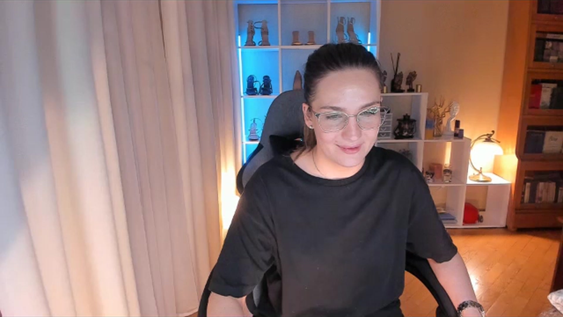Gallery image thumbnail from Victoriia's myfreecams stream on, 01/24/2024, 16:15 image 19 of 20
