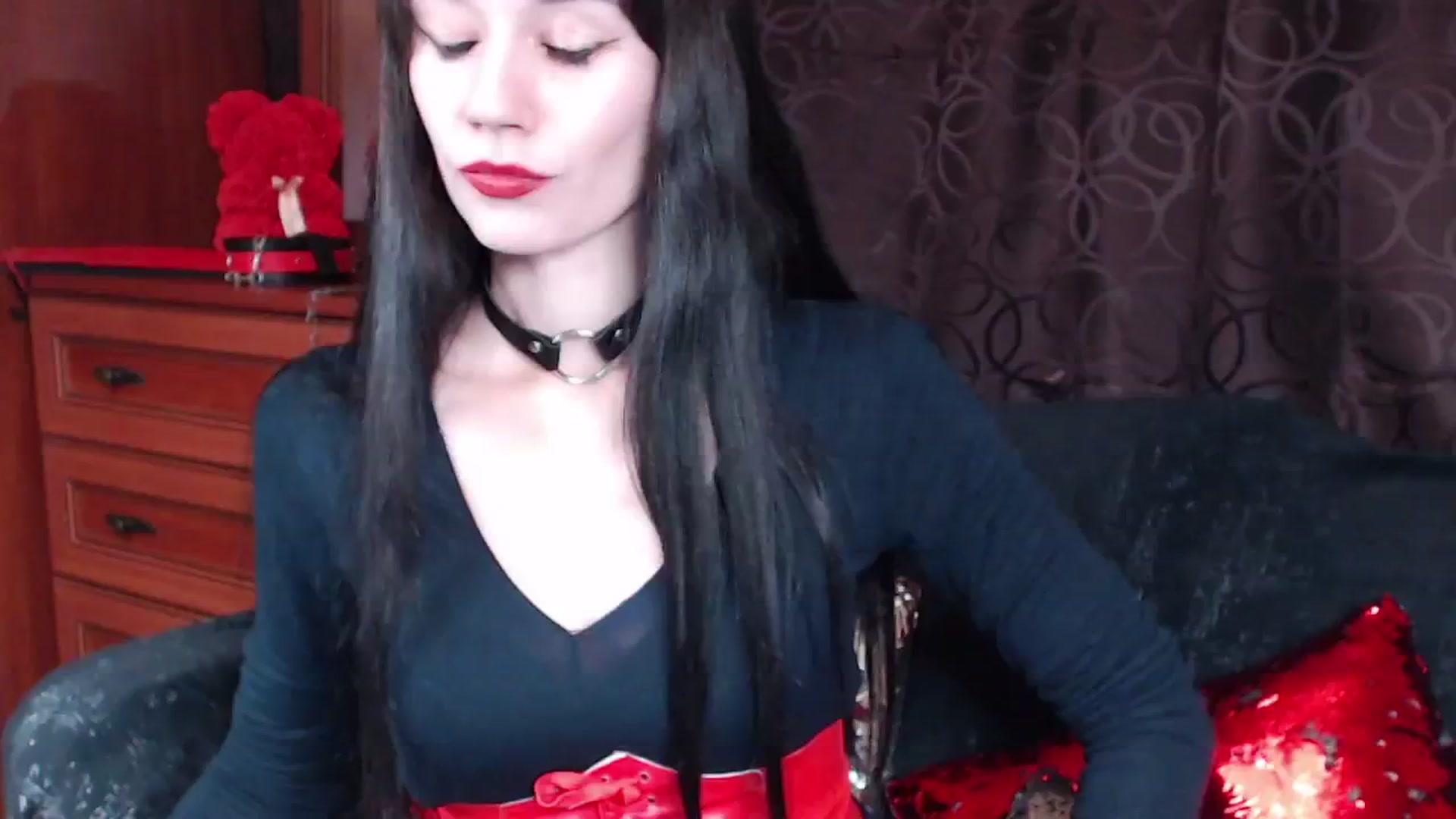 Gallery image thumbnail from VictoryVega's myfreecams stream on, 12/25/2024, 20:02 image 17 of 20