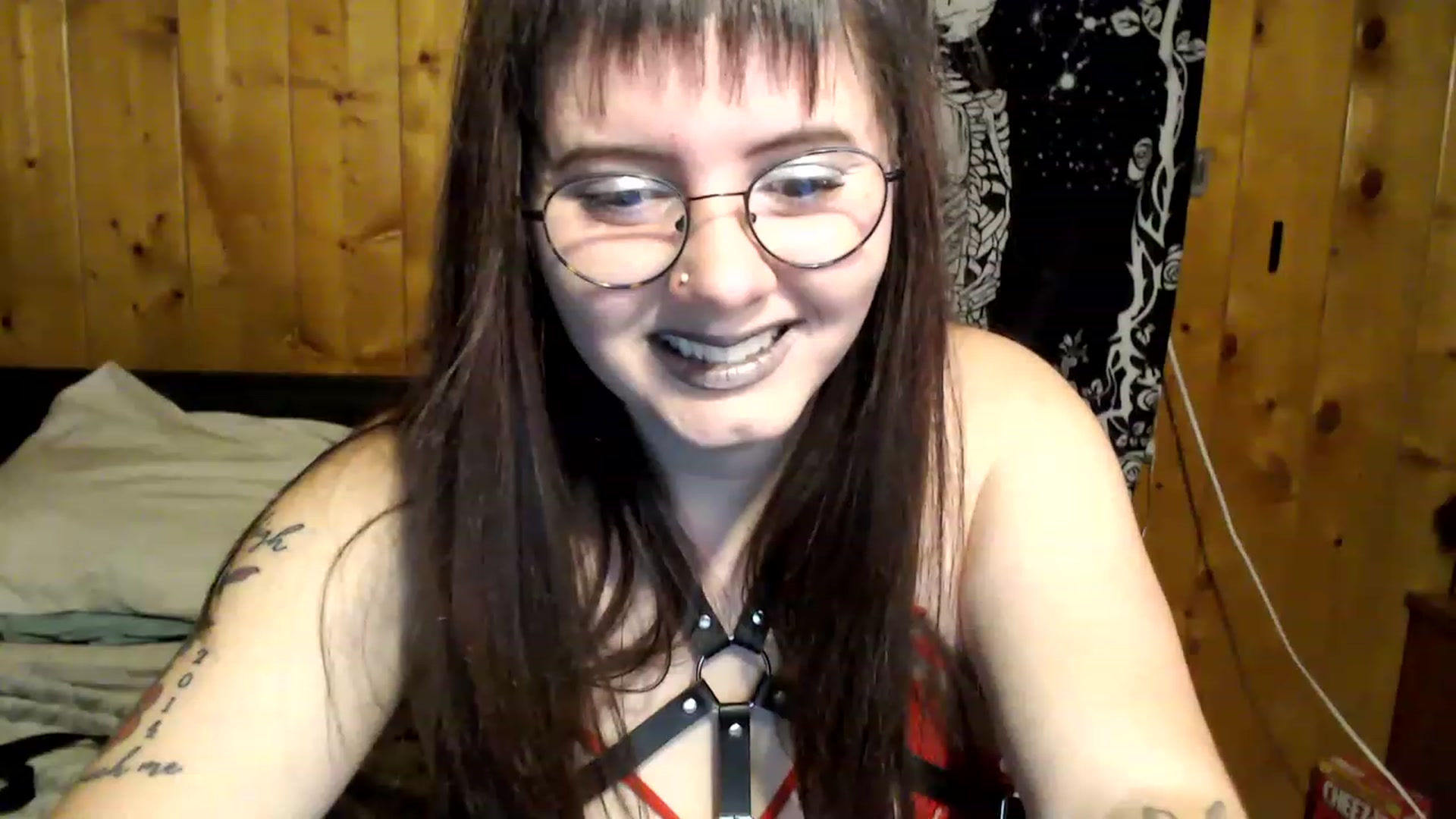 Gallery image thumbnail from ViennaLaneXXX's myfreecams stream on, 11/24/2022, 03:14 image 5 of 20