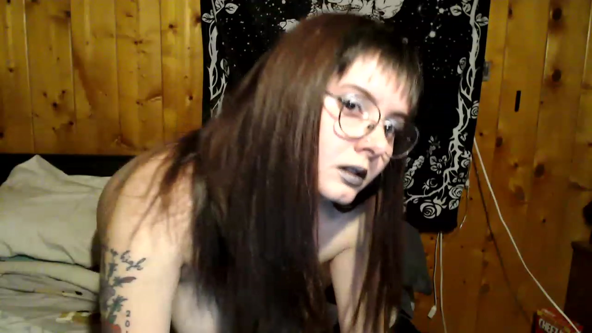 Gallery image thumbnail from ViennaLaneXXX's myfreecams stream on, 11/24/2022, 03:44 image 5 of 20