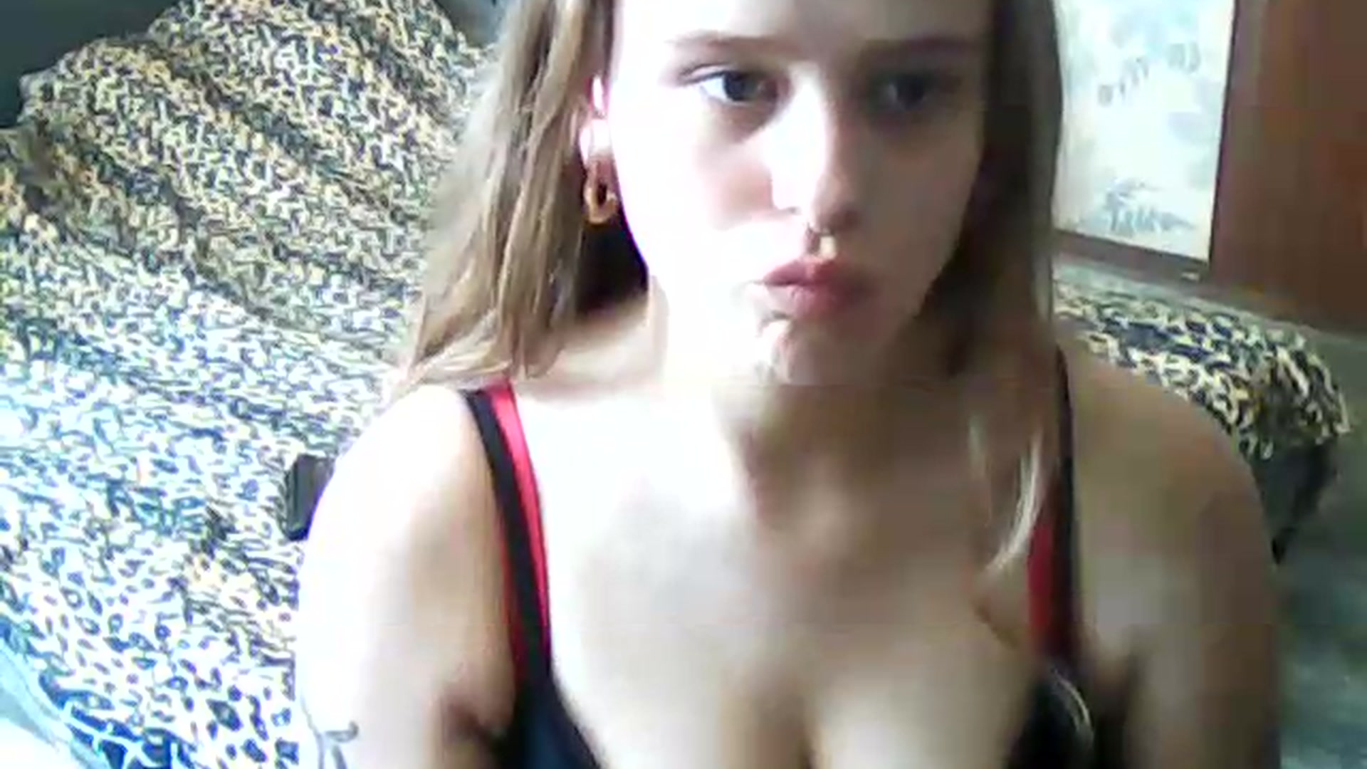 Gallery image thumbnail from ViennaLuxor's myfreecams stream on, 07/20/2026, 13:51 image 8 of 20