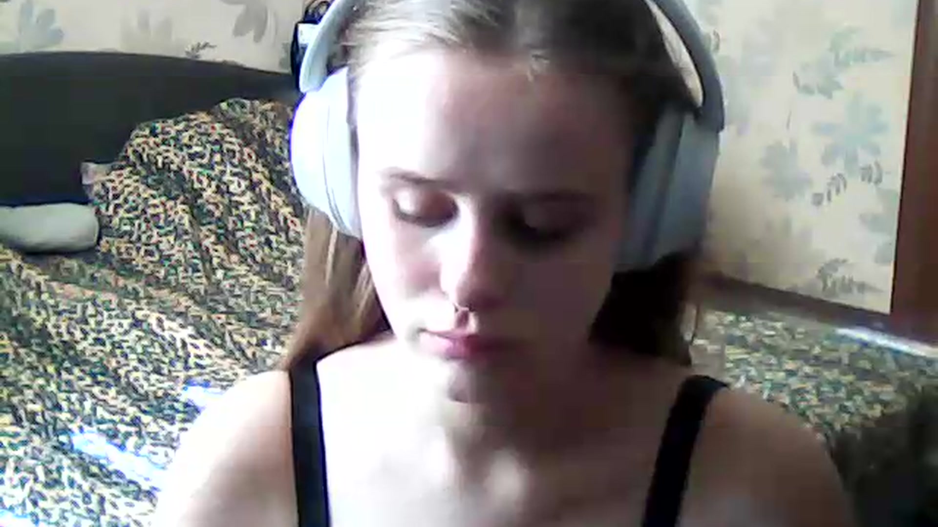 Gallery image thumbnail from ViennaLuxor's myfreecams stream on, 08/01/2026, 15:11 image 3 of 20