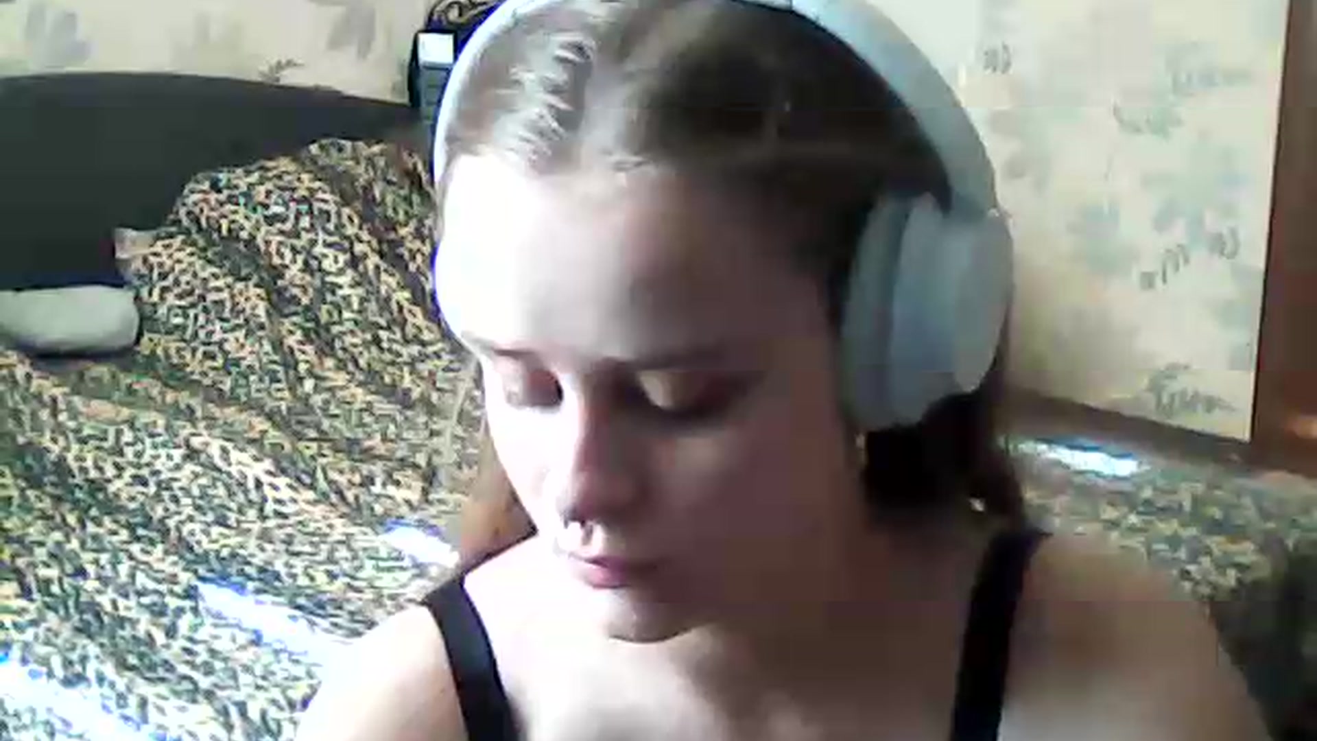 Gallery image thumbnail from ViennaLuxor's myfreecams stream on, 08/01/2026, 15:11 image 15 of 20