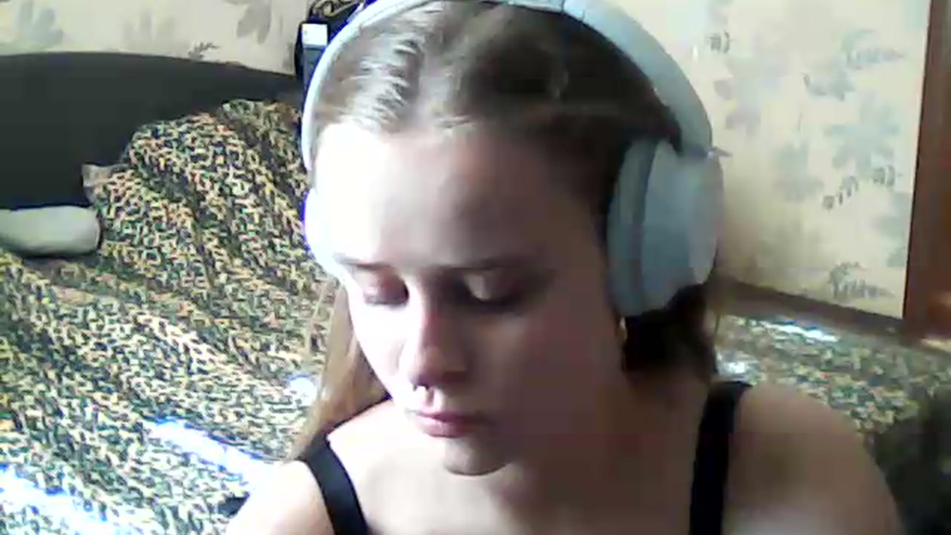 Gallery image thumbnail from ViennaLuxor's myfreecams stream on, 08/01/2026, 15:11 image 17 of 20