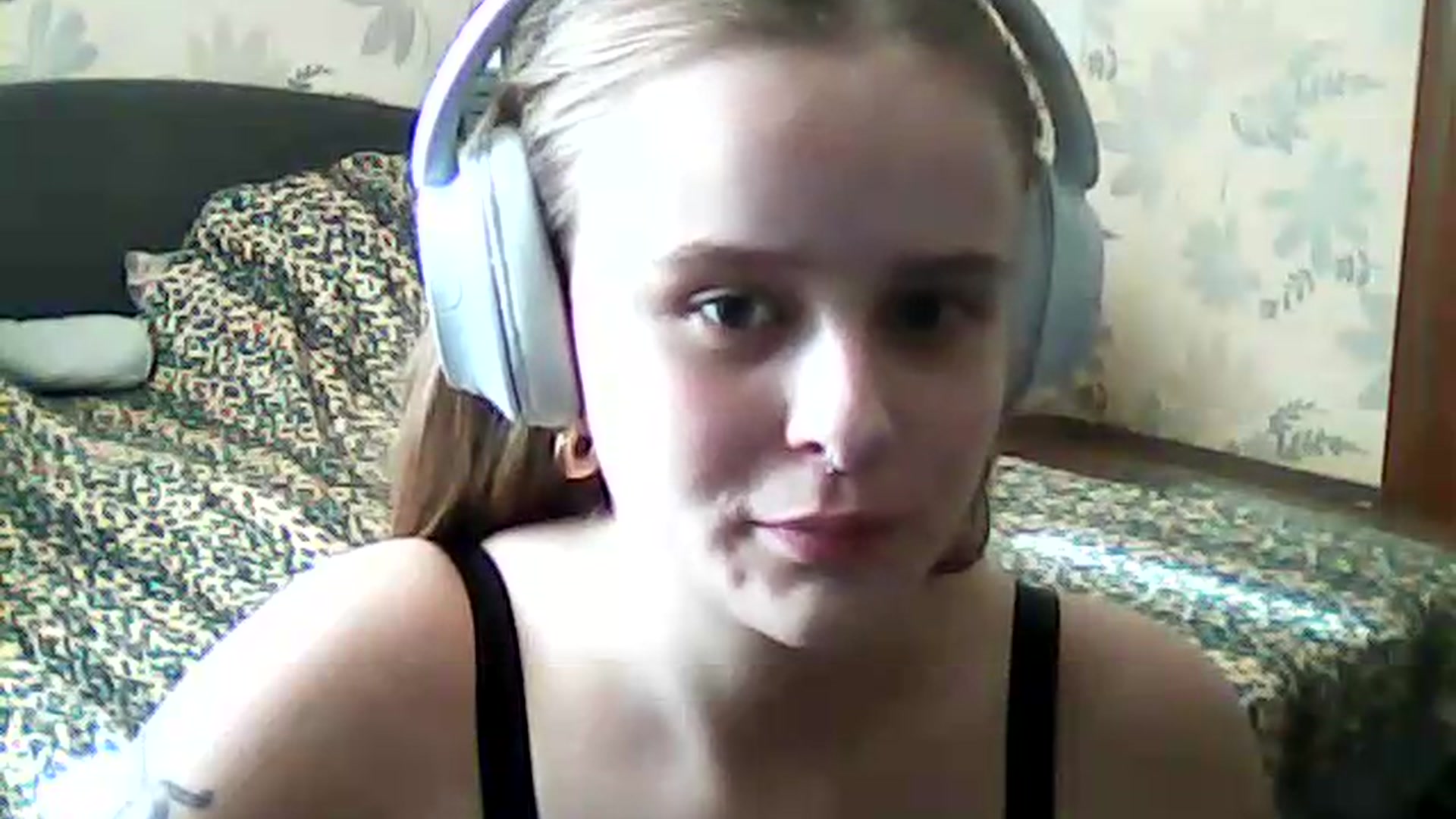 Gallery image thumbnail from ViennaLuxor's myfreecams stream on, 08/01/2026, 15:52 image 8 of 20