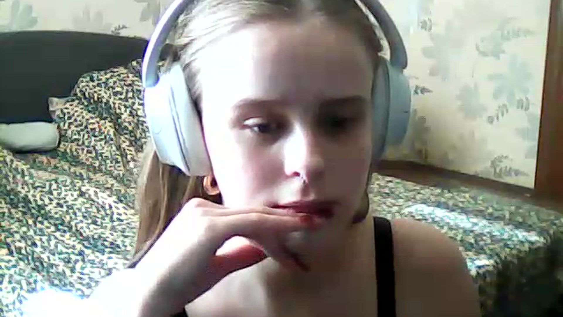 Gallery image thumbnail from ViennaLuxor's myfreecams stream on, 08/01/2026, 15:52 image 10 of 20