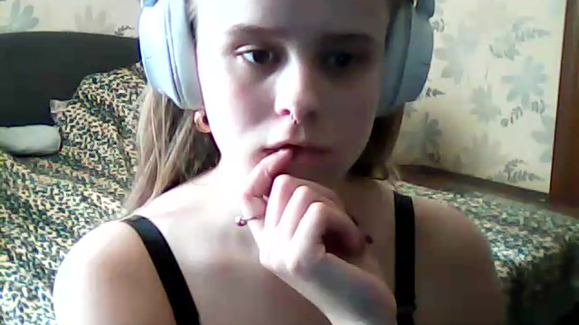 Gallery image thumbnail from ViennaLuxor's myfreecams stream on, 08/01/2026, 15:52 image 20 of 20