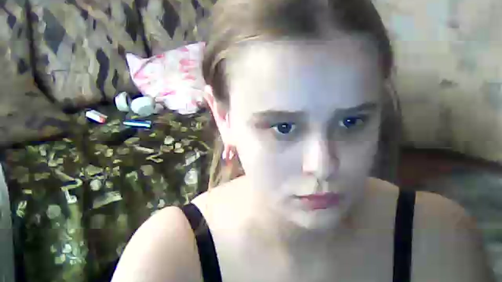 Gallery image thumbnail from ViennaLuxor's myfreecams stream on, 08/05/2026, 14:39 image 2 of 20
