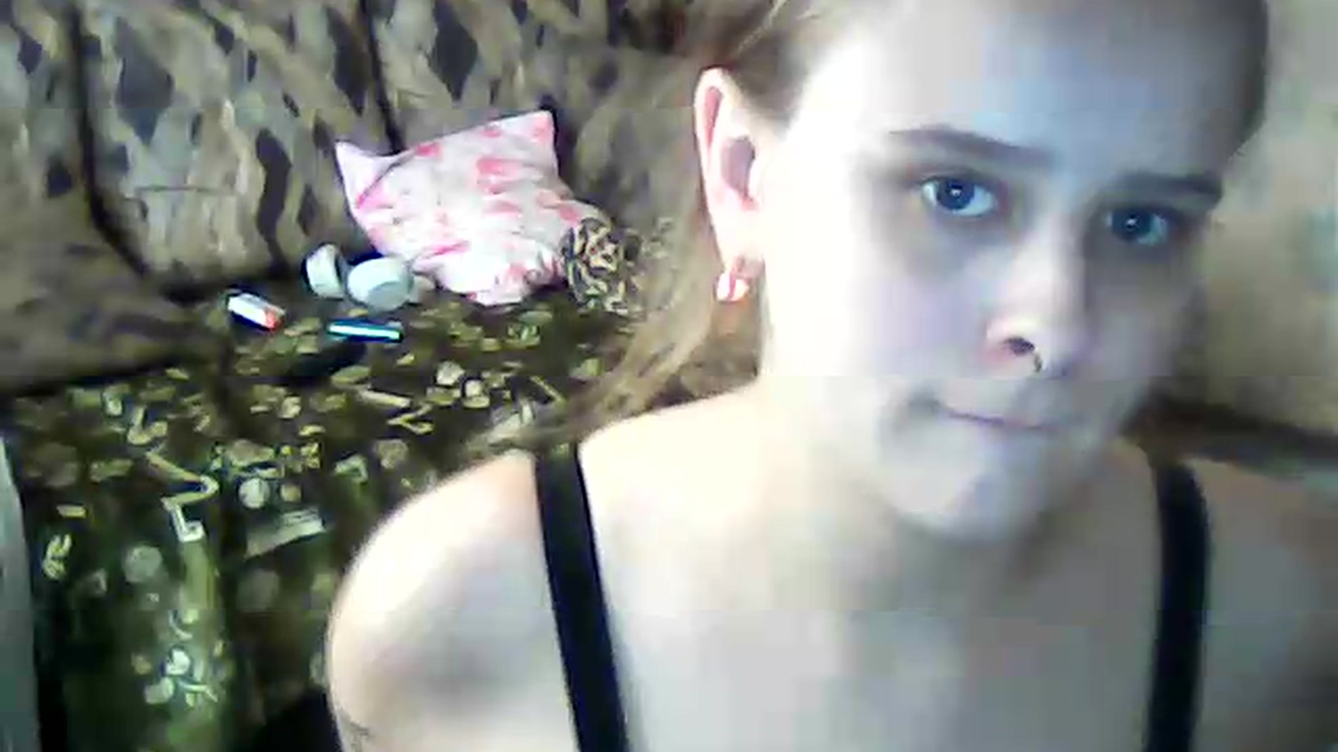 Gallery image thumbnail from ViennaLuxor's myfreecams stream on, 08/05/2026, 14:39 image 10 of 20