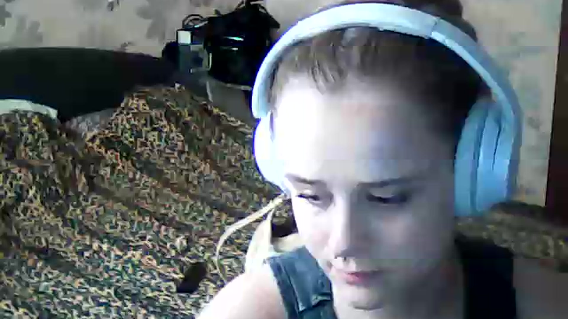 Gallery image thumbnail from ViennaLuxor's myfreecams stream on, 08/10/2026, 16:16 image 5 of 20