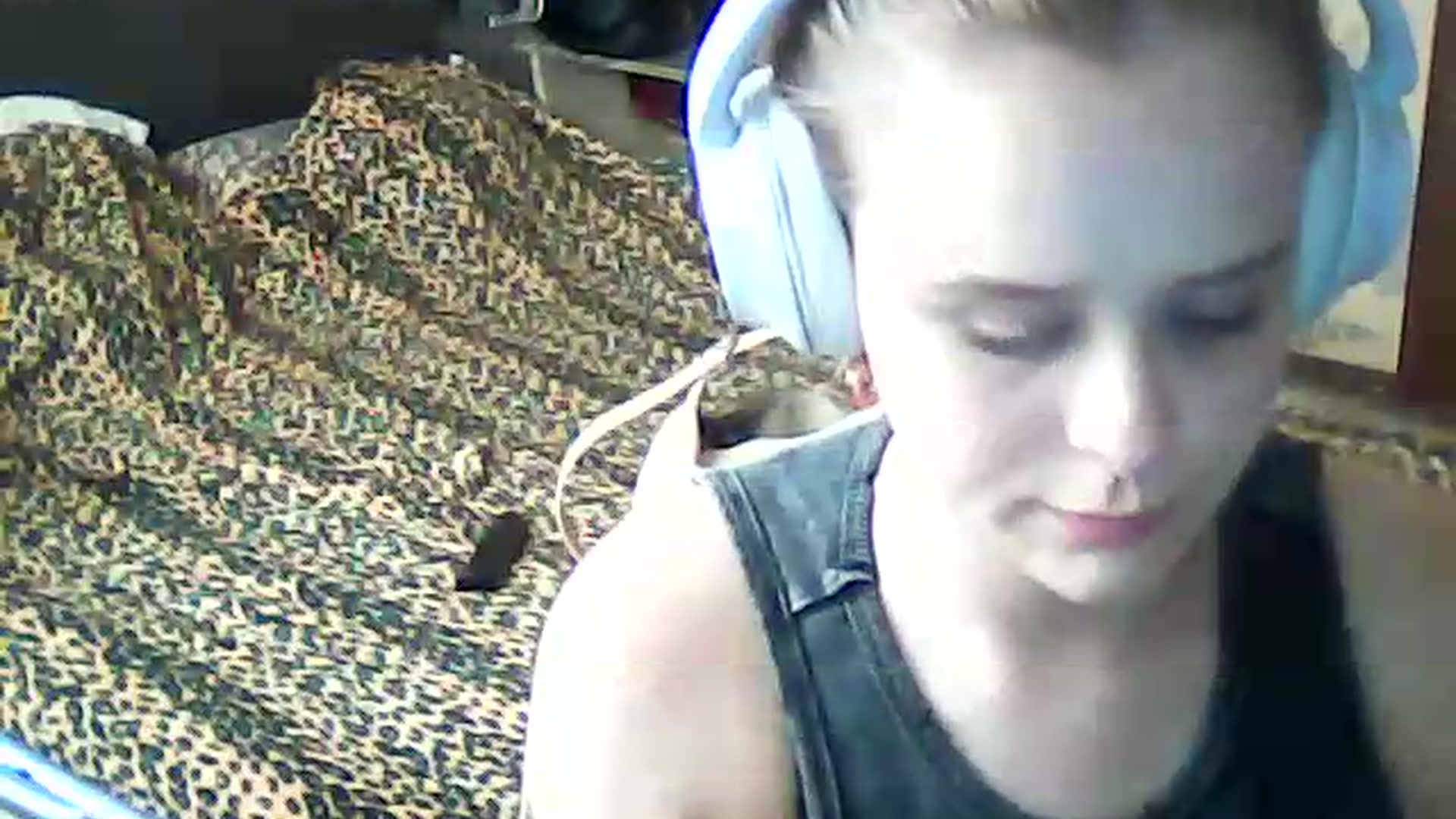 Gallery image thumbnail from ViennaLuxor's myfreecams stream on, 08/10/2026, 16:16 image 9 of 20