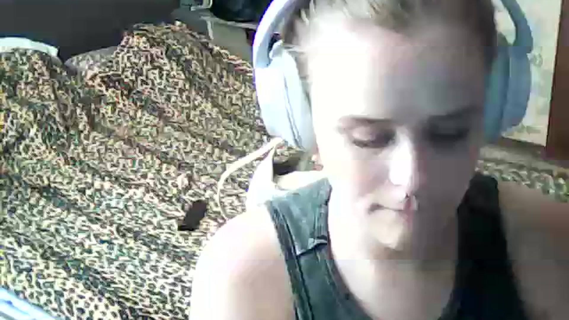 Gallery image thumbnail from ViennaLuxor's myfreecams stream on, 08/10/2026, 16:16 image 15 of 20