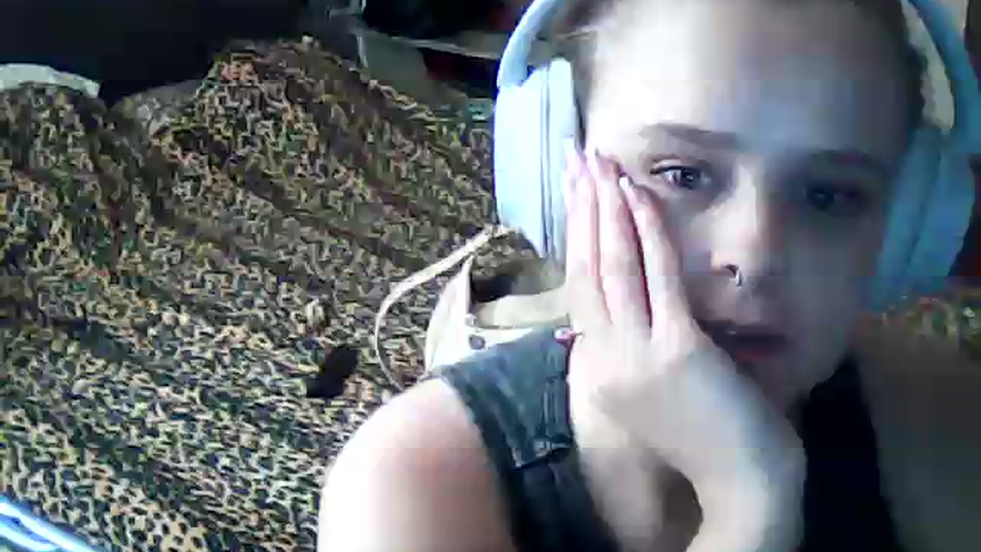 Gallery image thumbnail from ViennaLuxor's myfreecams stream on, 08/10/2026, 16:16 image 20 of 20