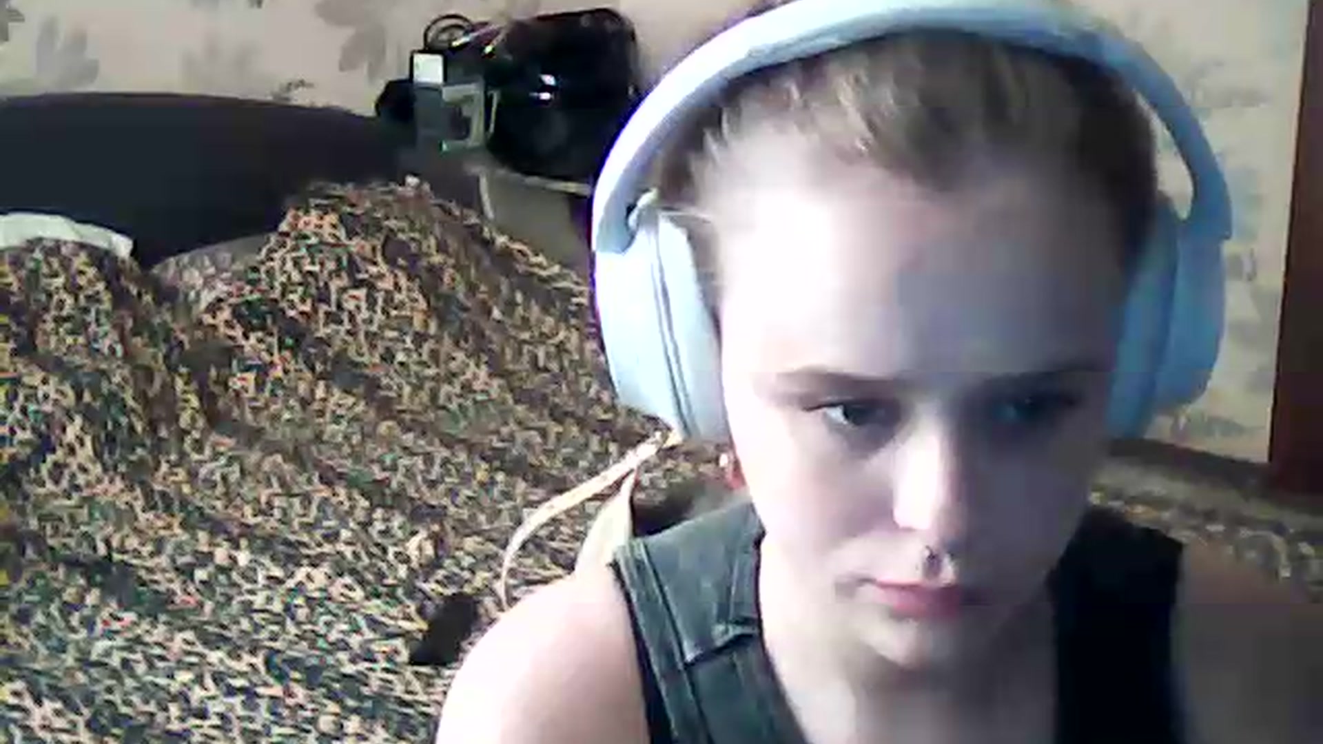 Gallery image thumbnail from ViennaLuxor's myfreecams stream on, 08/10/2026, 16:55 image 2 of 20