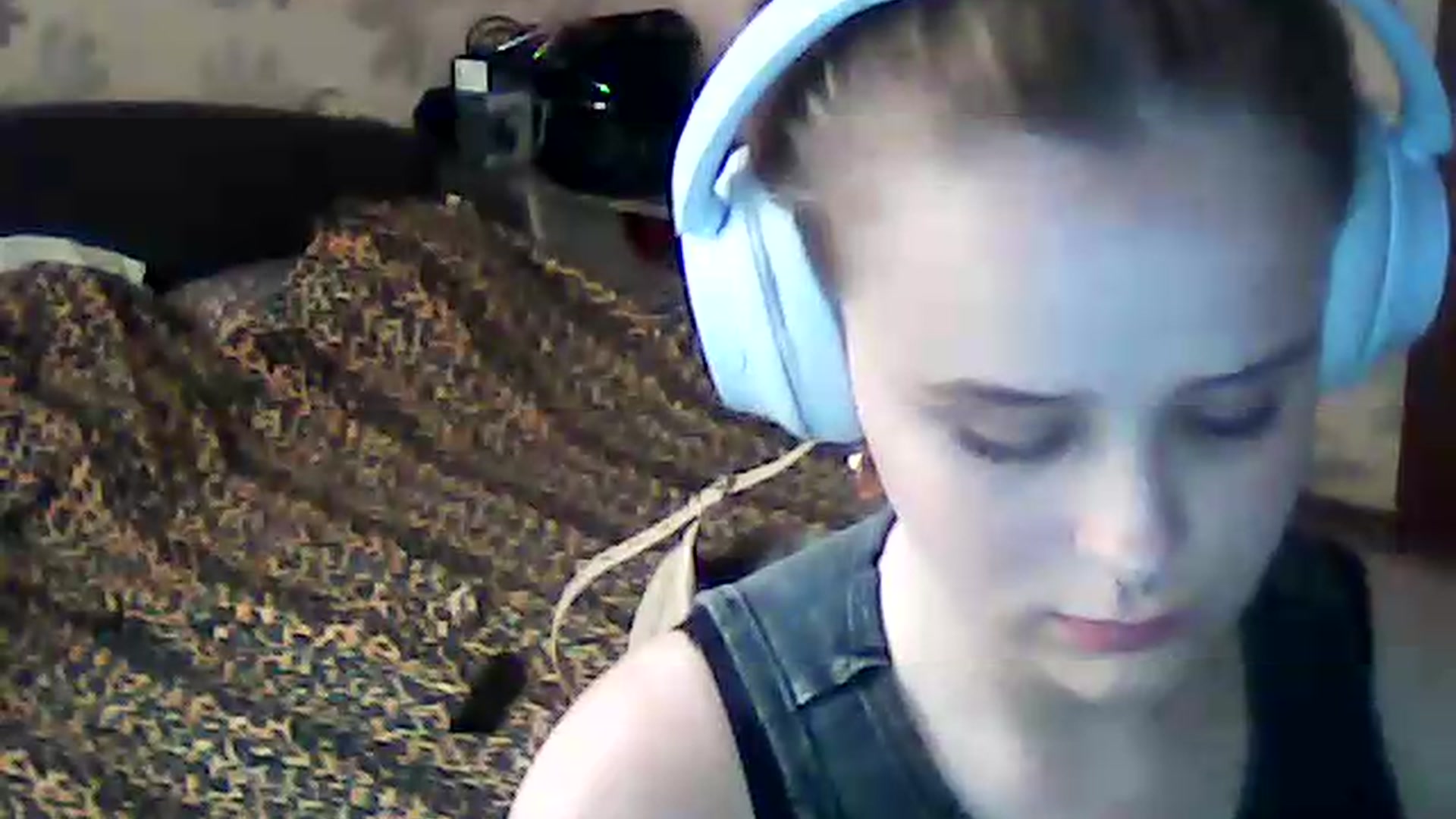 Gallery image thumbnail from ViennaLuxor's myfreecams stream on, 08/10/2026, 16:55 image 15 of 20