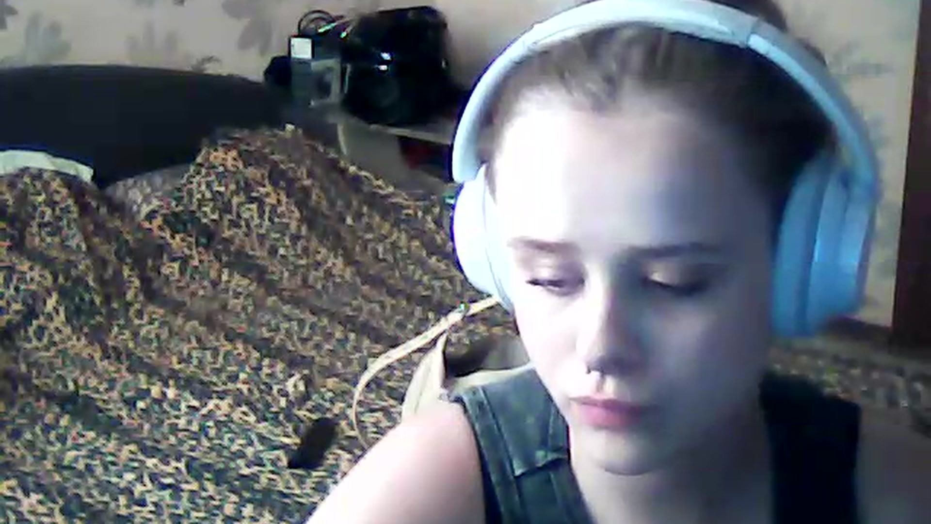 Gallery image thumbnail from ViennaLuxor's myfreecams stream on, 08/10/2026, 16:55 image 4 of 20